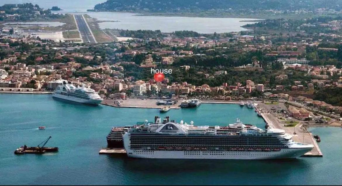 Contessina Al Porto Suite Mantouki Zewnętrze zdjęcie